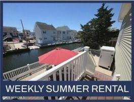 featured image of 215 Heron Rd