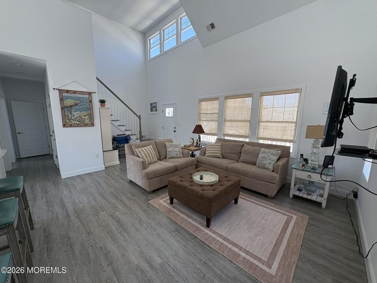 215 Heron Rd - Photo 4 of 22