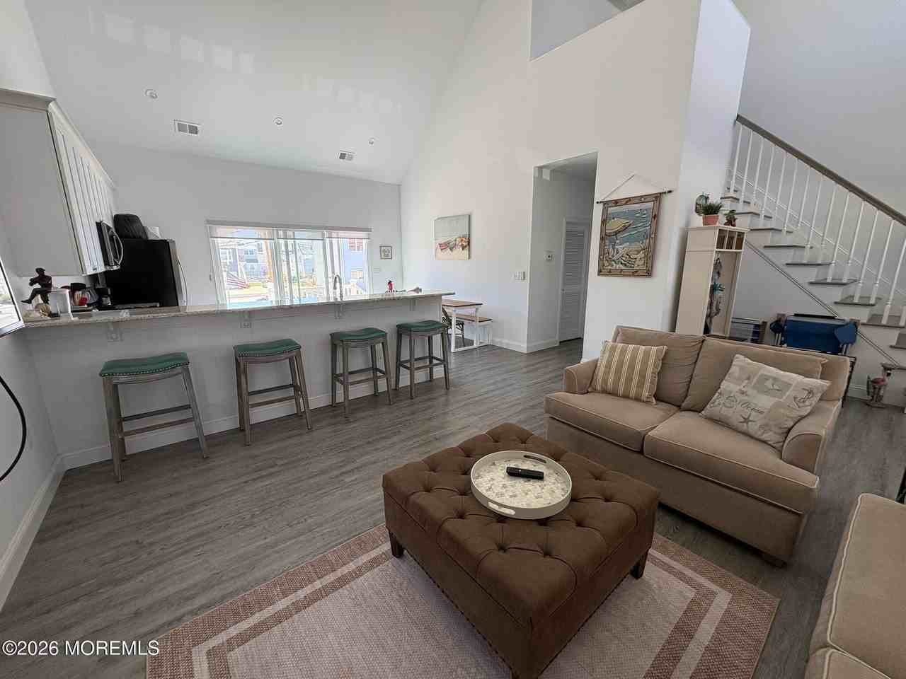 215 Heron Rd - Photo 5 of 22