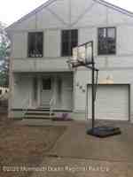 featured image of 256 Lawrence Ave