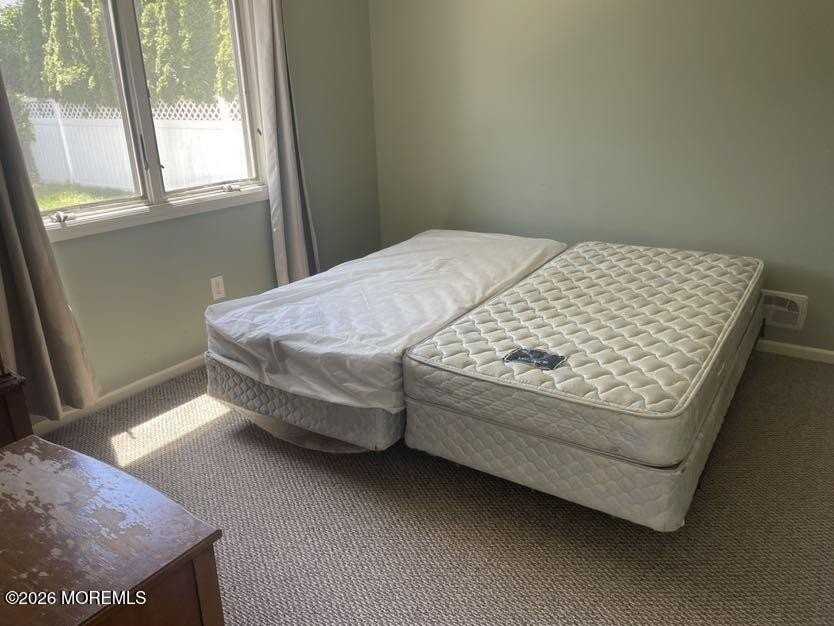 256 Lawrence Ave - Photo 6 of 18