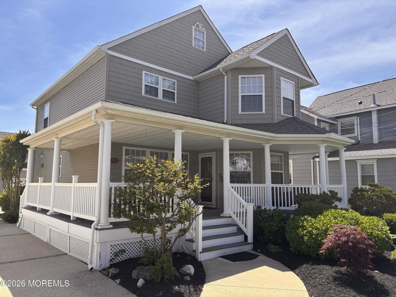 513 Evergreen Ave - Photo 3 of 41