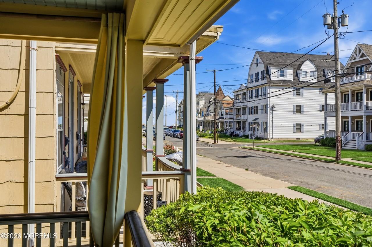 25 Surf Ave #1C - Photo 6 of 50