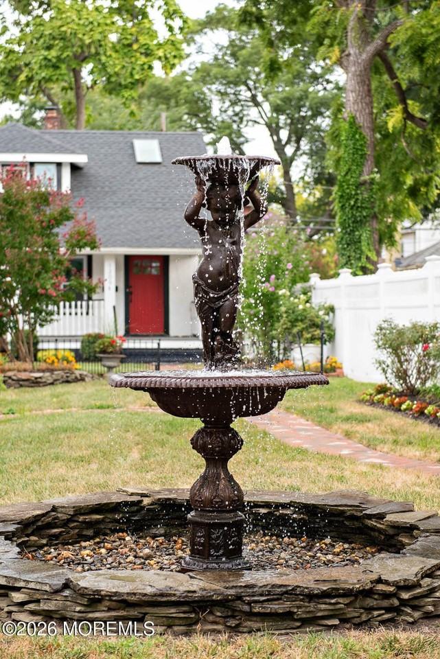 1209 2nd Ave - Photo 2 of 30
