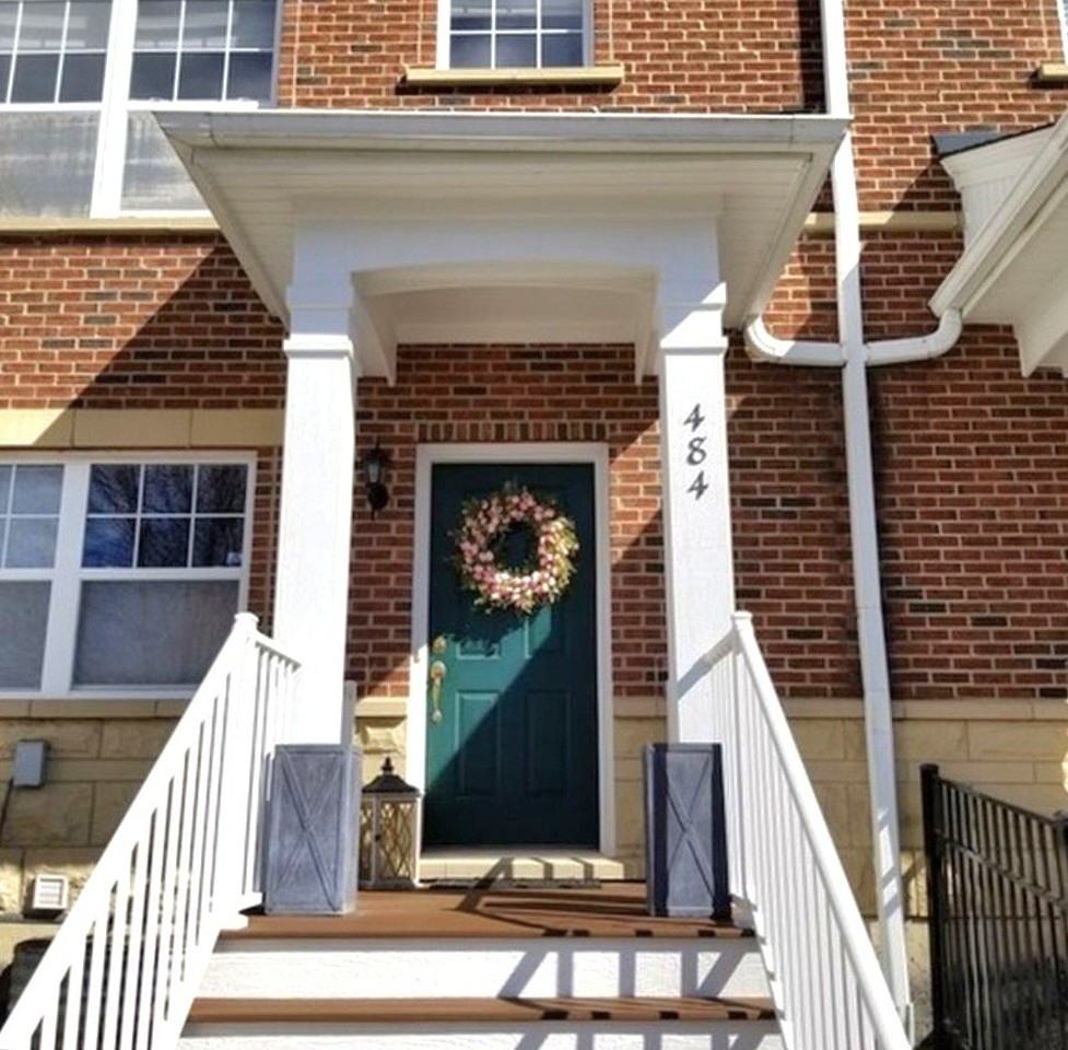 484 W Wood St #2 - Photo 4 of 18