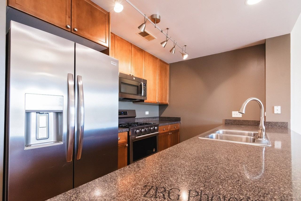 300 Anthony Ave #206 - Photo 3 of 40