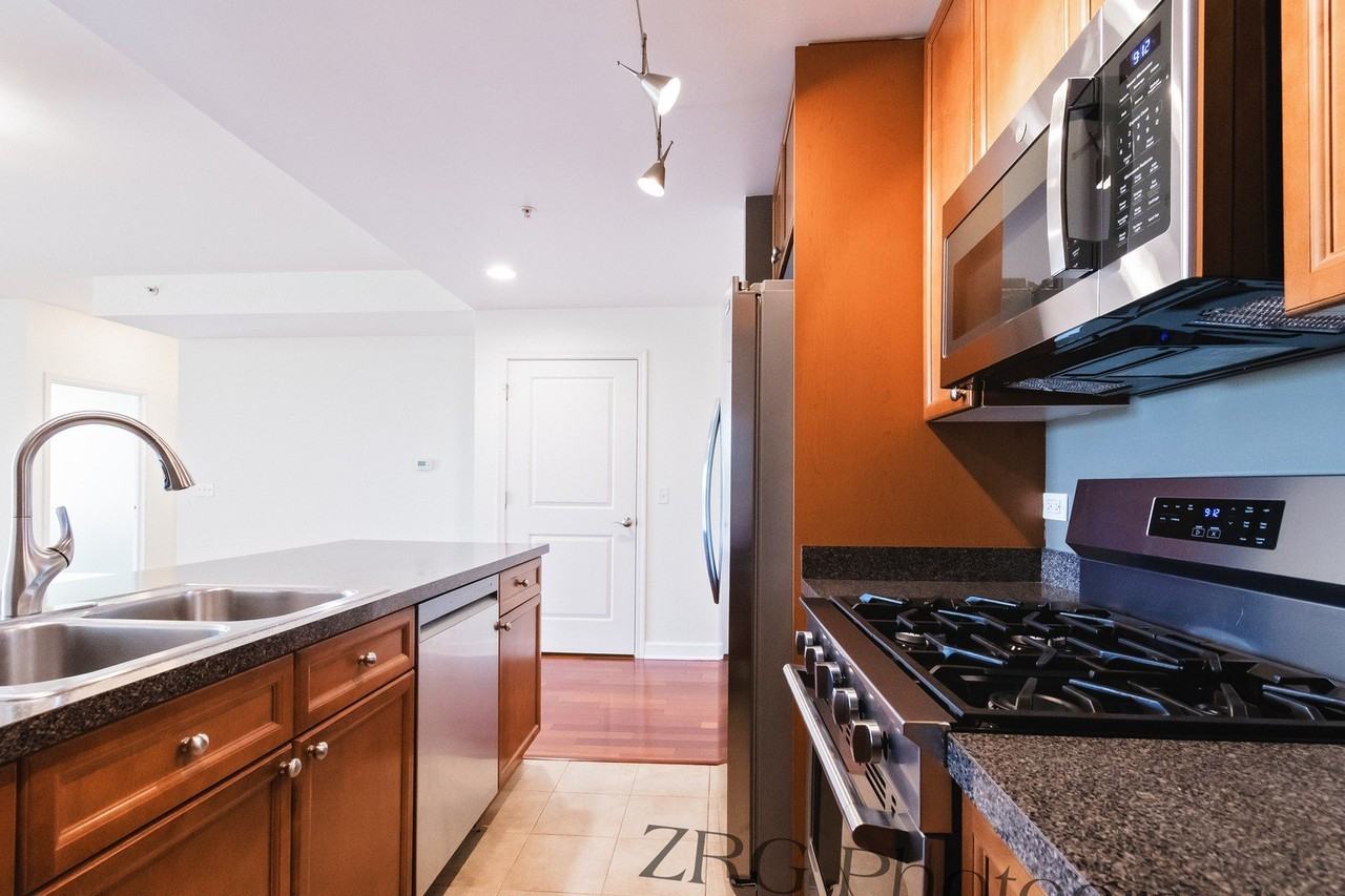 300 Anthony Ave #206 - Photo 4 of 40