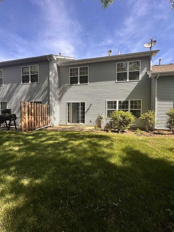 10043 Haverhill Ln - Photo 4 of 15
