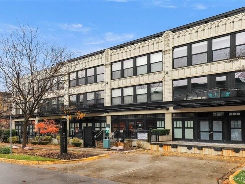 1111 W 15th St #121