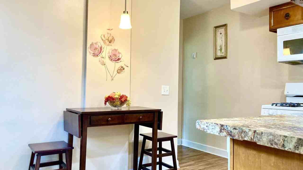 207 Village Rd - Photo 3 of 20