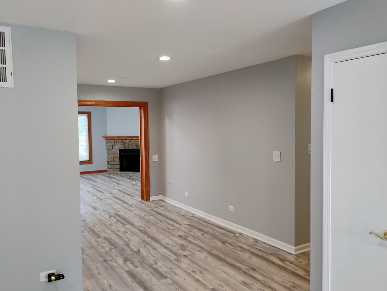 384 Bianco Dr - Photo 3 of 26