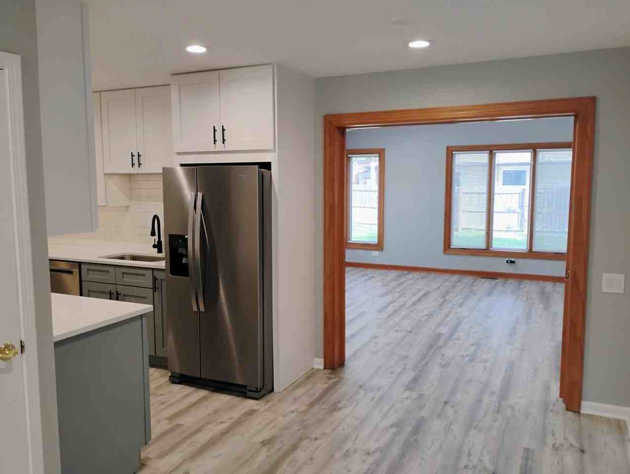 384 Bianco Dr - Photo 4 of 26