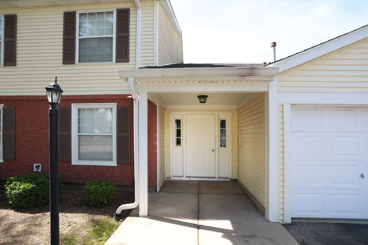 675 Greenfield Ct #C1 - Photo 3 of 22