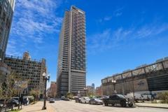 235 W Van Buren St #4204 - Photo 1 of 1