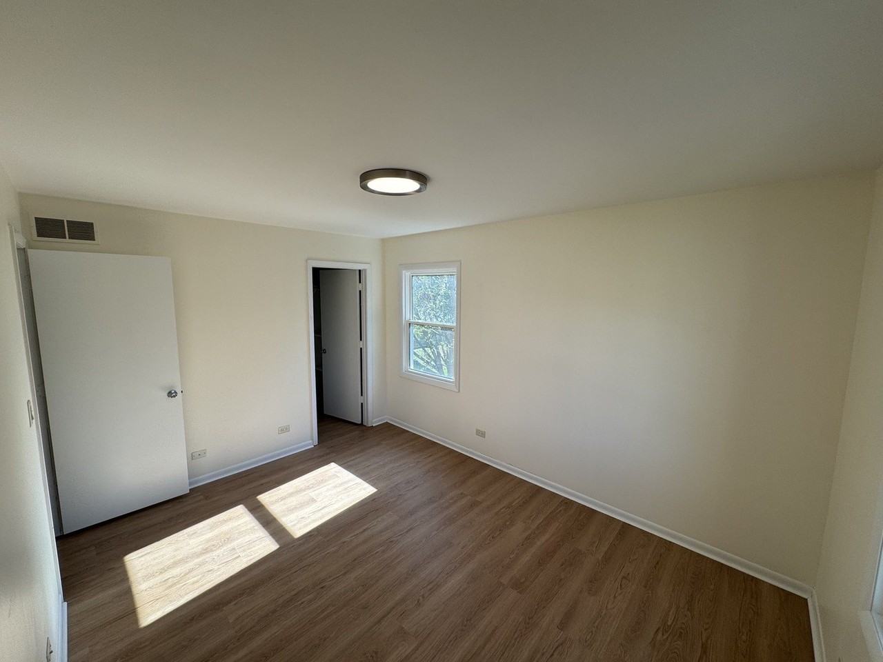 425 Beechwood Dr - Photo 4 of 14