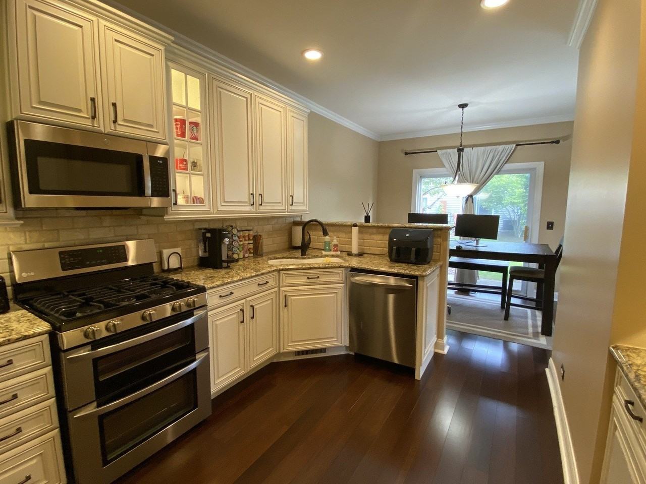335 Abington Woods Dr - Photo 4 of 14
