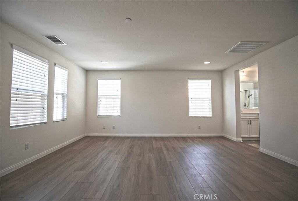 683 Huron Pl - Photo 7 of 18