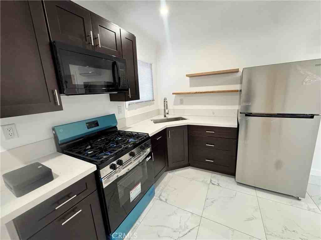 1018 E 79th St #A - Photo 6 of 12