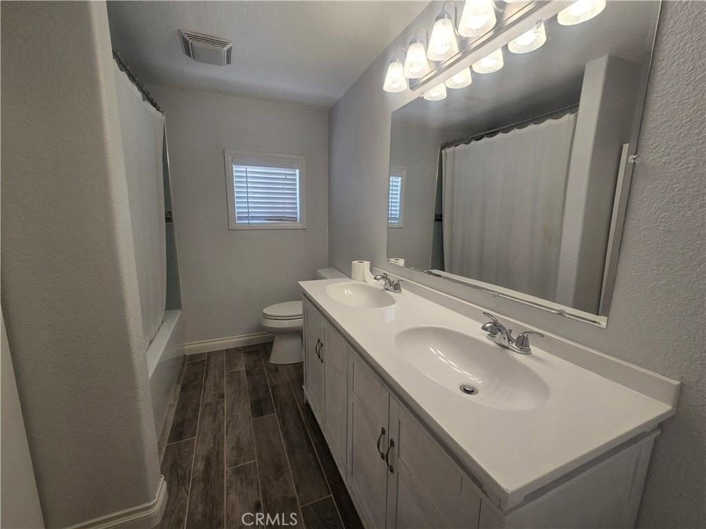 3597 Pedley Ave - Photo 7 of 22
