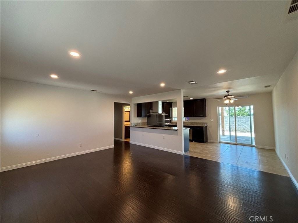 27531 Temple St - Photo 7 of 35