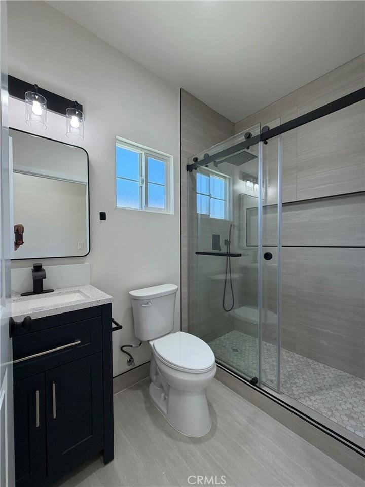 7684 Ruthann Ave - Photo 7 of 10