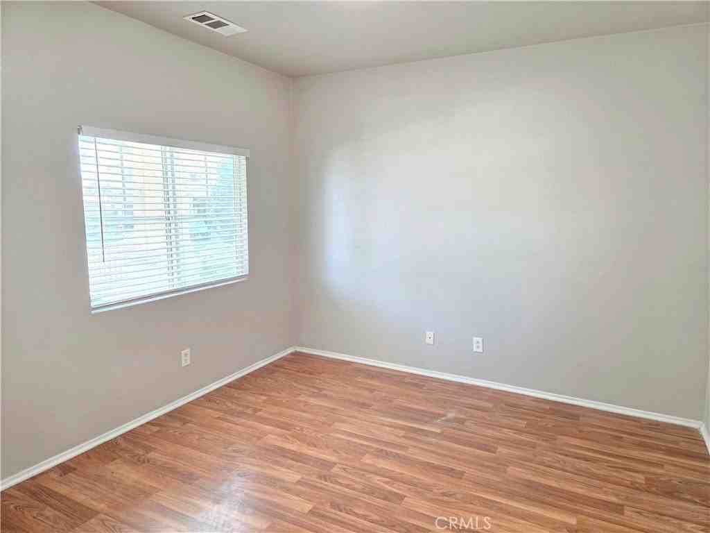 15338 Baxter St - Photo 7 of 44