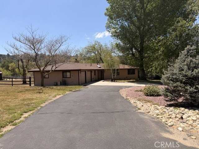 26931 Columbia Way - Photo 5 of 10