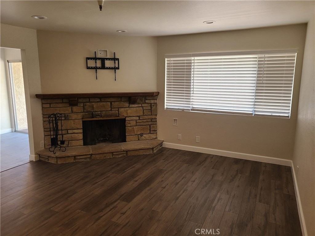 8465 Kington Way #15 - Photo 5 of 32
