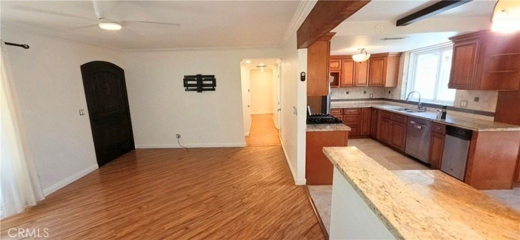 2500 Sidon Ave - Photo 3 of 50