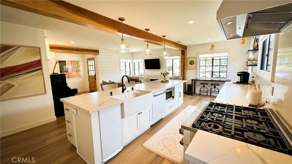 427 N Maria Ave - Photo 4 of 33