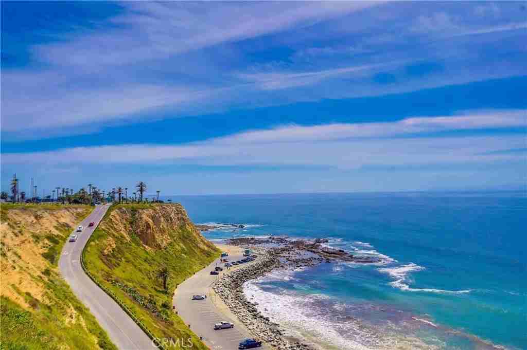 2045 W Paseo Del Mar - Photo 3 of 29