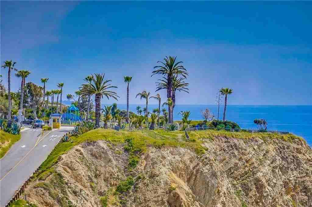 2045 W Paseo Del Mar - Photo 4 of 29