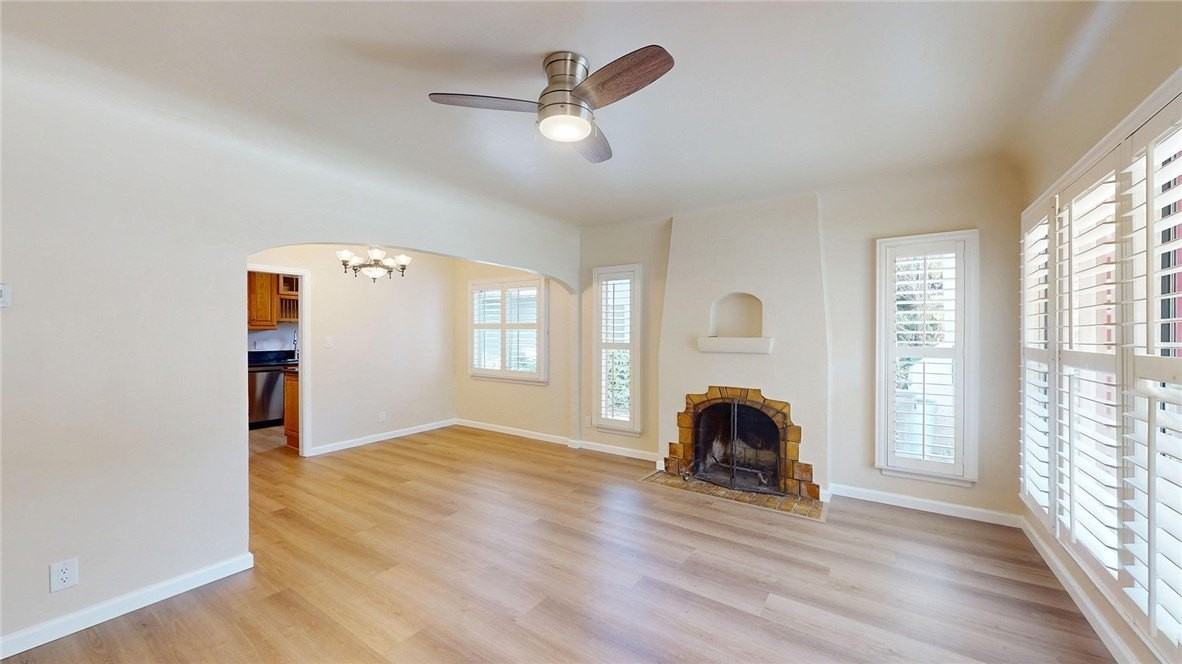 135 N Naomi St - Photo 7 of 45