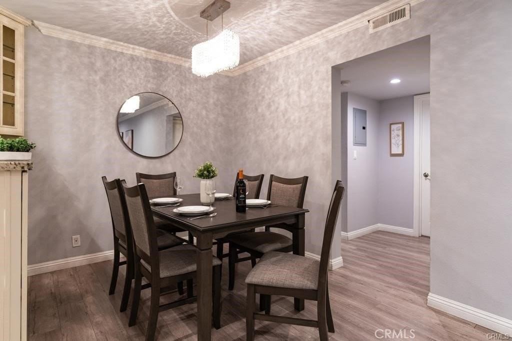 4358 Mammoth Ave #2 - Photo 6 of 23
