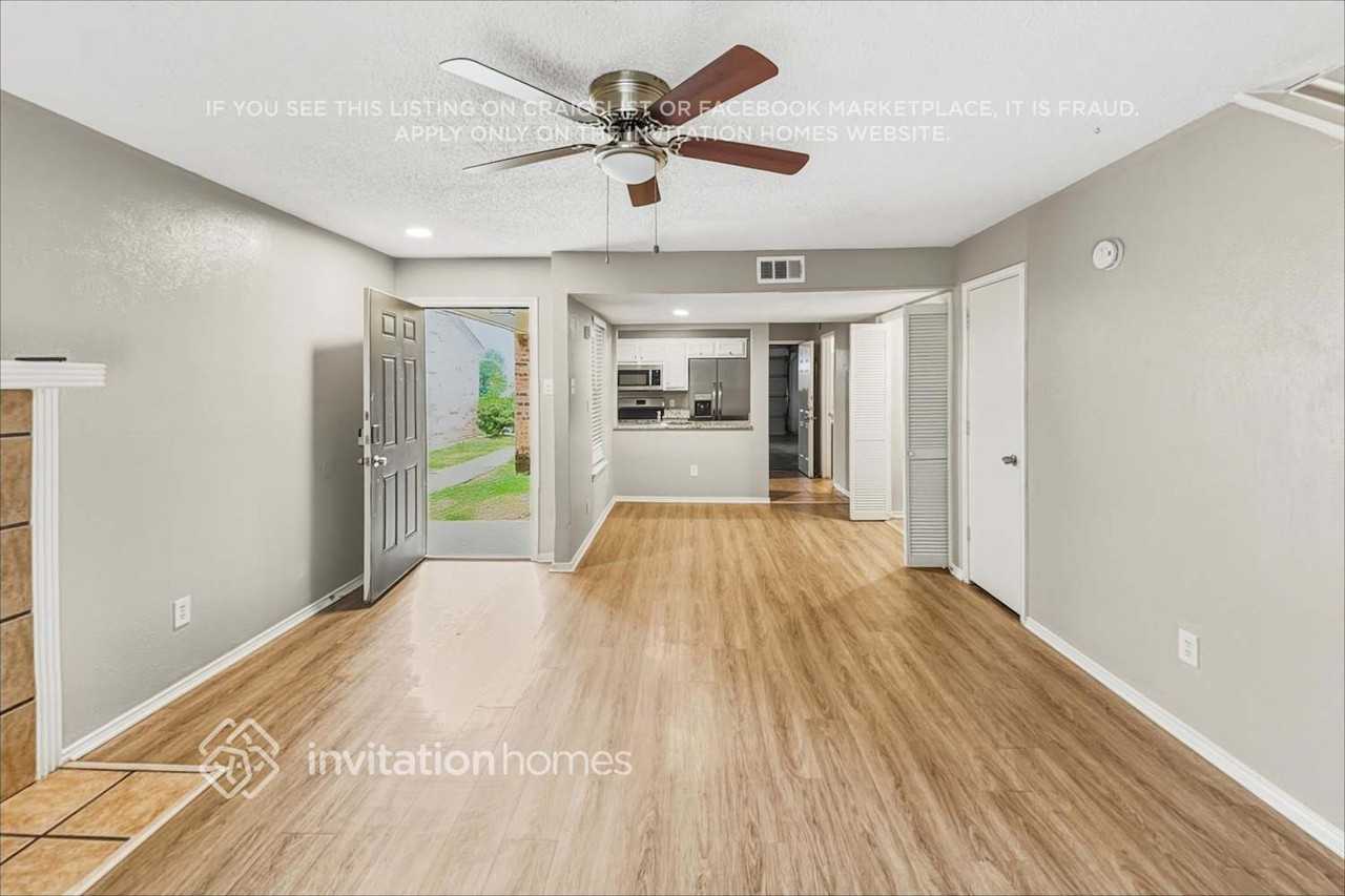 427 Dawn Dr - Photo 4 of 18