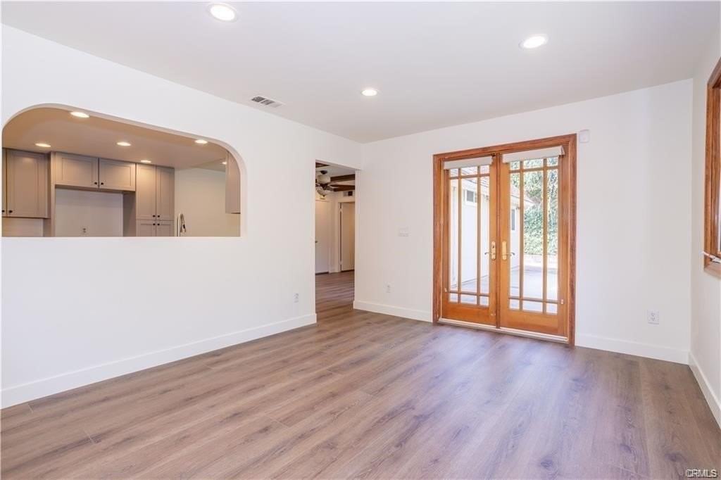 11300 Yolanda Ave - Photo 6 of 25