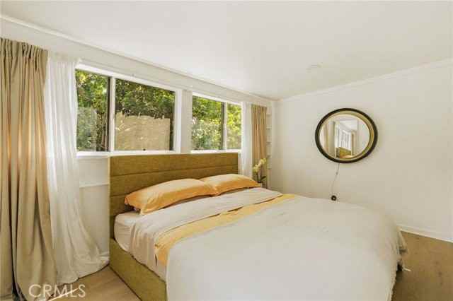 5924 Hayes Ave - Photo 2 of 8