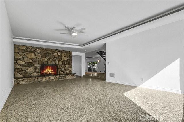 1801 Buckingham Rd - Photo 3 of 8