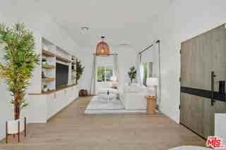1155 S Rimpau Blvd - Photo 4 of 8
