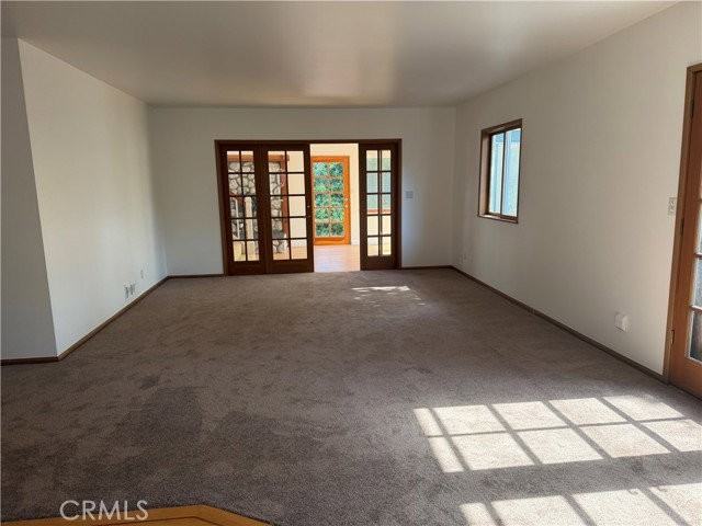 5613 E Hanbury St - Photo 2 of 8