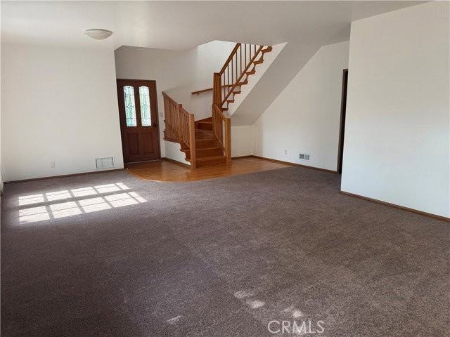 5613 E Hanbury St - Photo 3 of 8