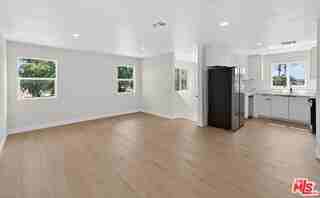 3436 Hunter St - Photo 4 of 8