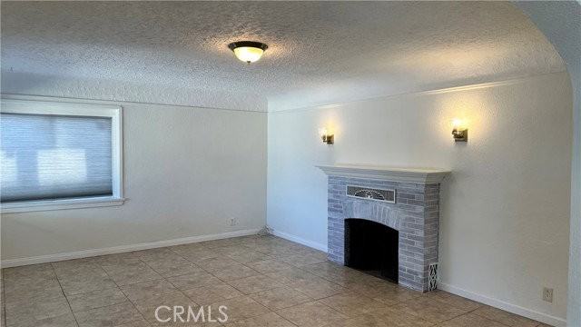 17317 Ardmore Ave - Photo 2 of 5