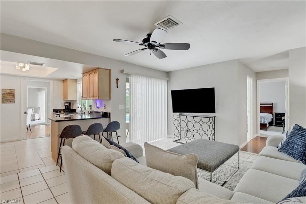 4556 Lakewood Blvd - Photo 6 of 13