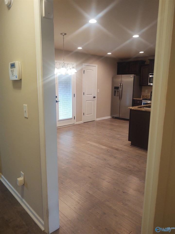 108 Hunter Way - Photo 7 of 27