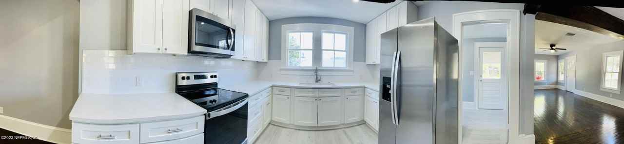 1648 Euclid St - Photo 4 of 34