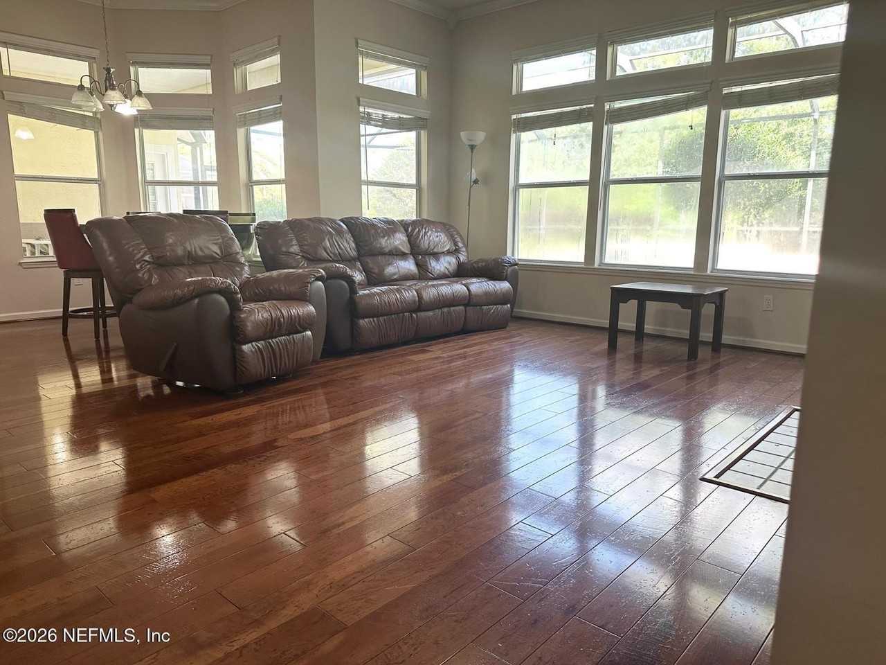 1932 Lyndhurst Dr - Photo 7 of 36