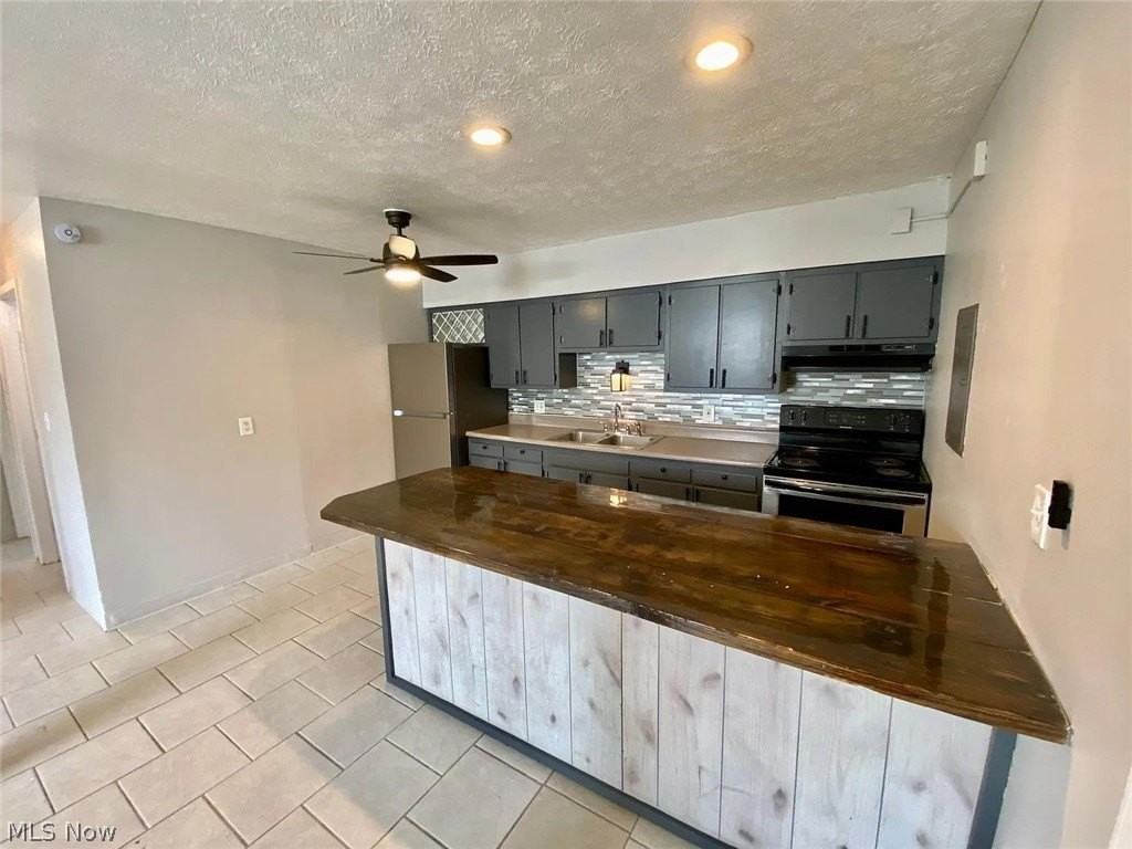 640 S Shore Ct - Photo 6 of 16