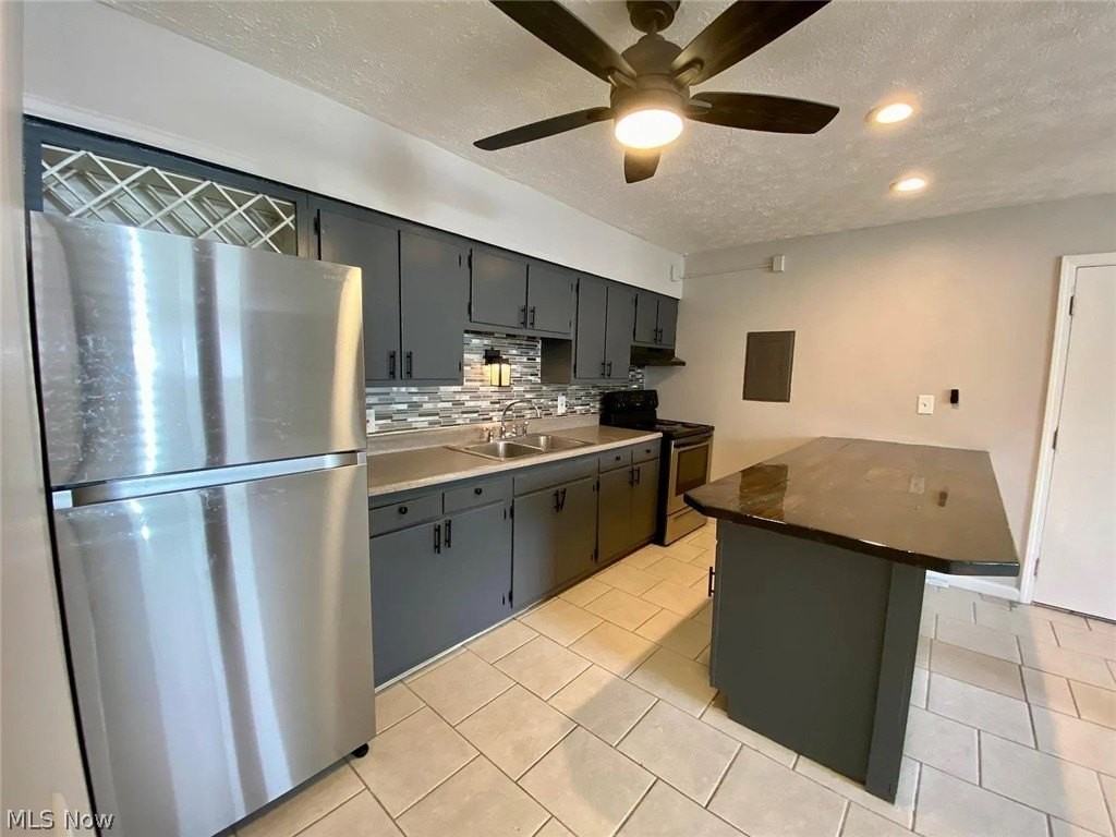 640 S Shore Ct - Photo 7 of 16