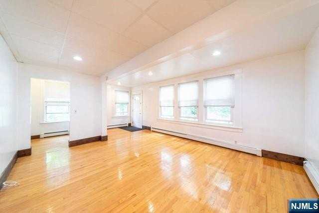 18 Hardenburgh Ave #1stFLO - Photo 3 of 17
